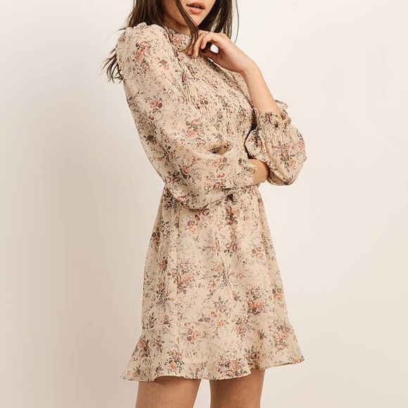 Storia Dresses & Skirts - Storia Floral Mock Neck Mini Dress